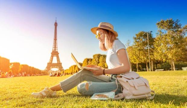 Living in Paris as a student