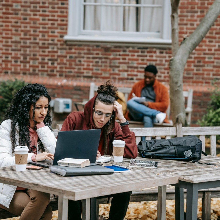 Top Common Mistakes to Avoid when Appying to colleges in Germany