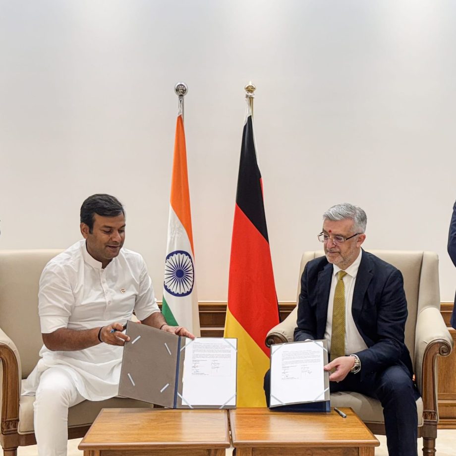 MIT-WPU and BSBI representatives sign MoU to formalise strategic partnership